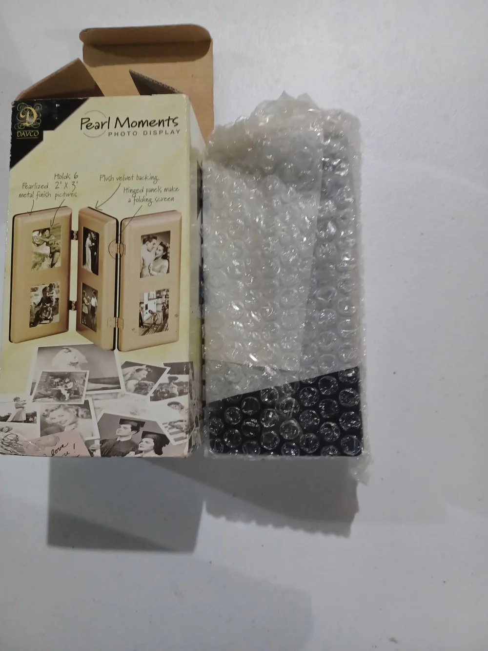 Pearl Moments Foldable Photo Frame - Cream by